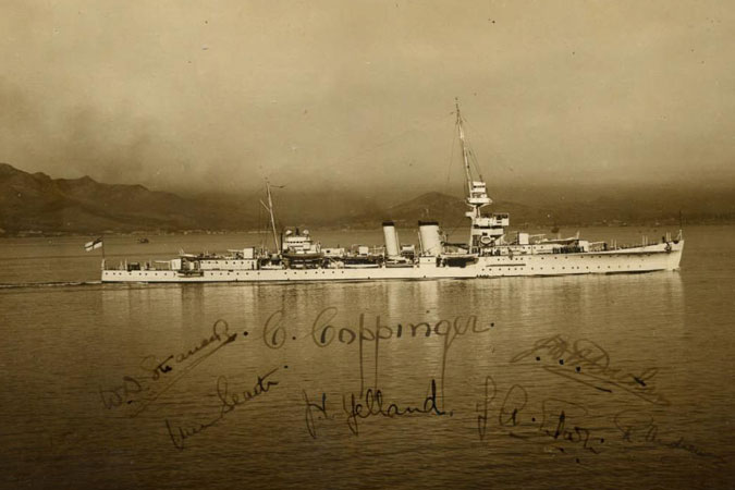image of the HMS Capetown